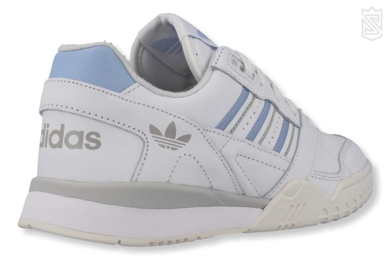 adidas a.r. trainer weiss hellblau g27715 3