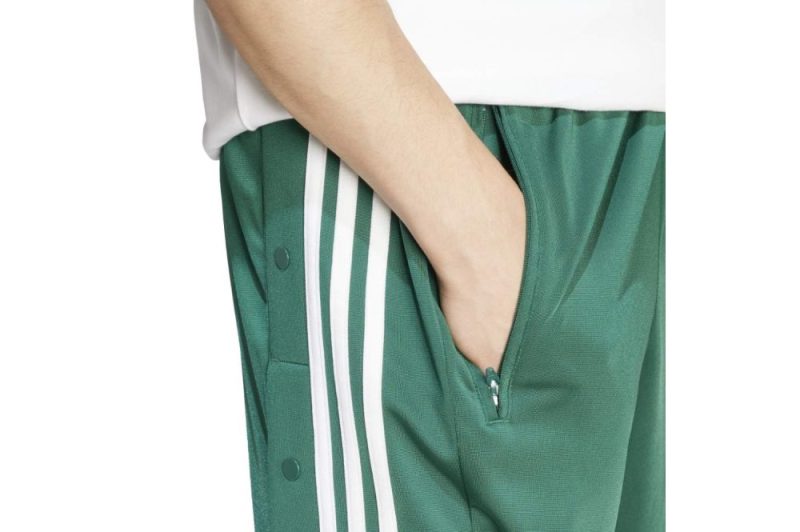 adidas adicolor classics adibreak trackpant gruen im8213 05