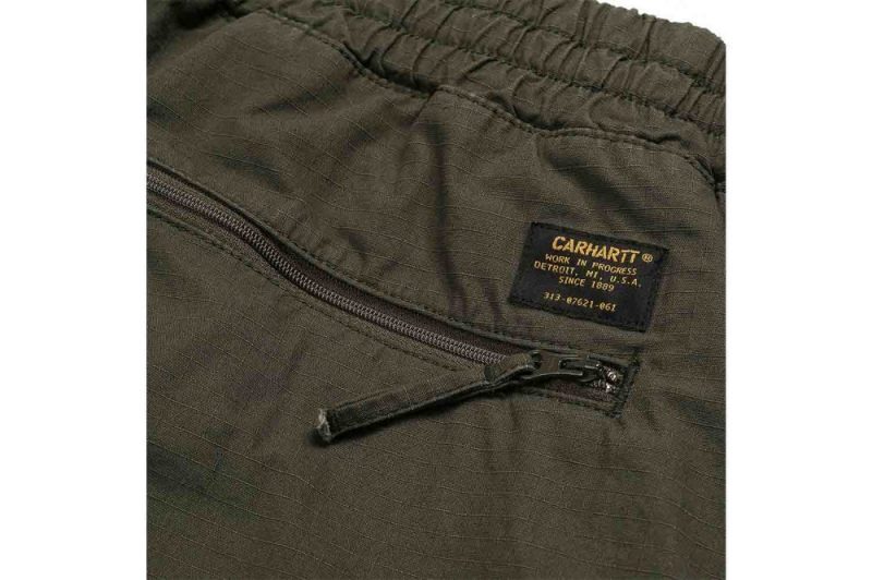 carhartt wip cargo jogger gruen i025932 63 02 03 cypress rinsed 05