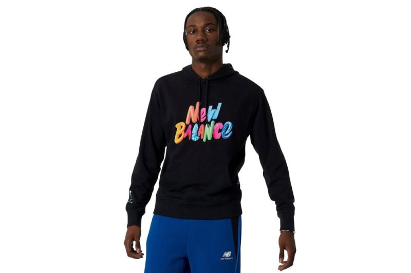 new balance artist pack spectrum hoodie schwarz mt21558bk 01