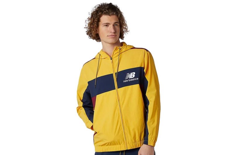 new balance athletics higher learning windbreaker gelb mj13500ase