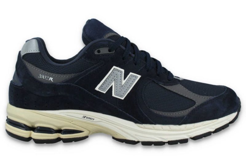 new balance m 2002 rca navy m2002rca 1