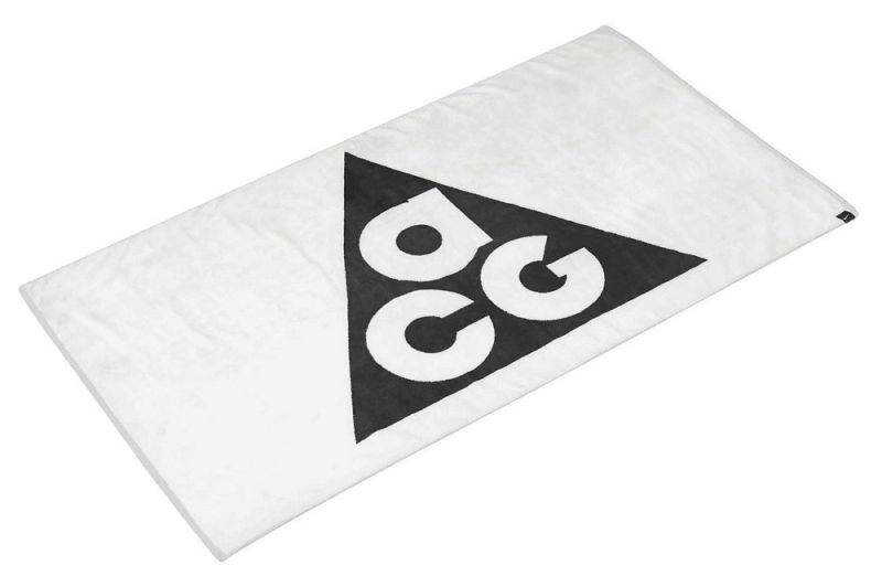 nike acg towel schwarz weiss fj2366 012 2