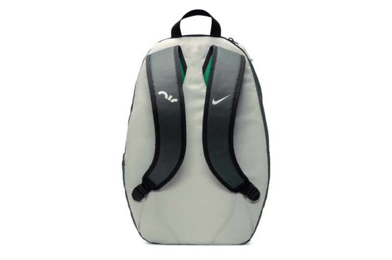 nike air backpack 21l gruen dv6246 338 02