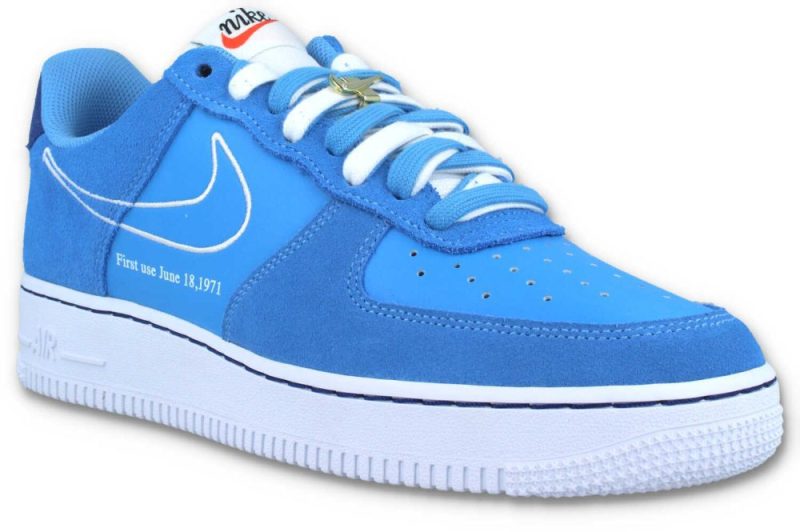 nike air force 1 07 lv8 blau db3597 400 1