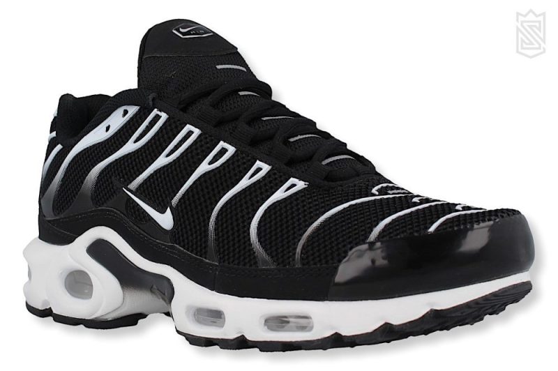 nike air max plus tn schwarz weiss 852630 038 1