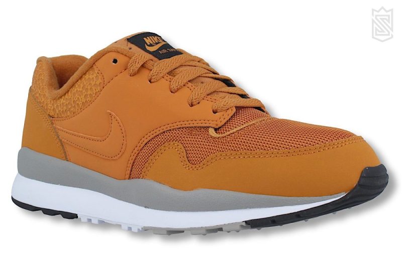 nike air safari ocker 371740 800 1