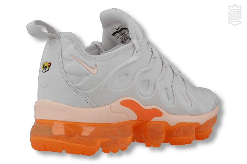 nike air vapormax plus creme orange ao4550 005 3