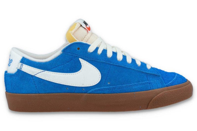 nike blazer low 77 vintage blau fq8060 100 1