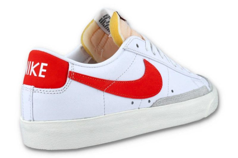 nike blazer low 77 vintage weiss orange da6364 104 02