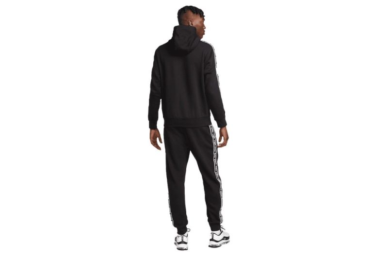 nike club fleece graphic hooded tracksuit schwarz fb7296 010 02