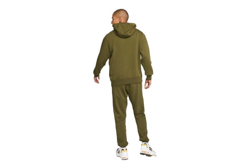 nike fleece tracksuit gruen dd5242 326 01