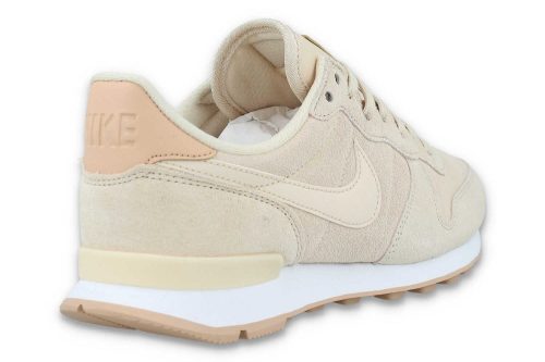 nike internationalist w beige dv6980 200 04