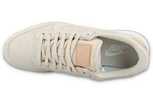 nike internationalist w beige dv6980 200 06