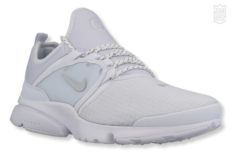 nike presto fly wrld su19 weiss bq8638 100 1