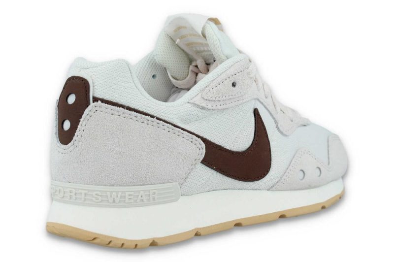 nike venture runner beige ck2948 007 4