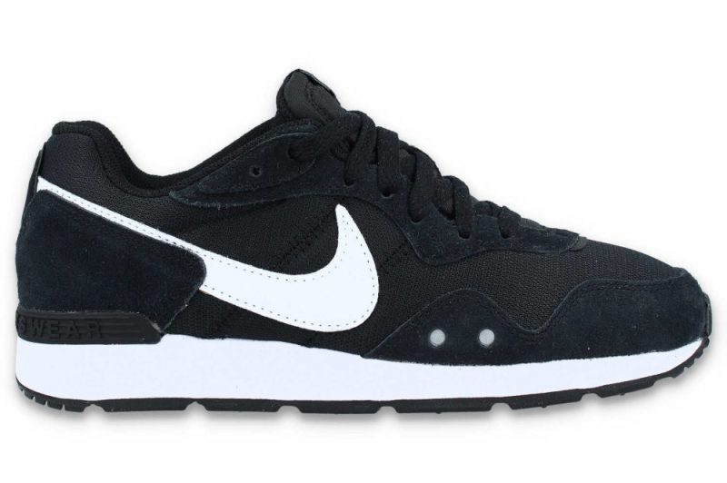 nike venture runner w schwarz ck2948 001 01