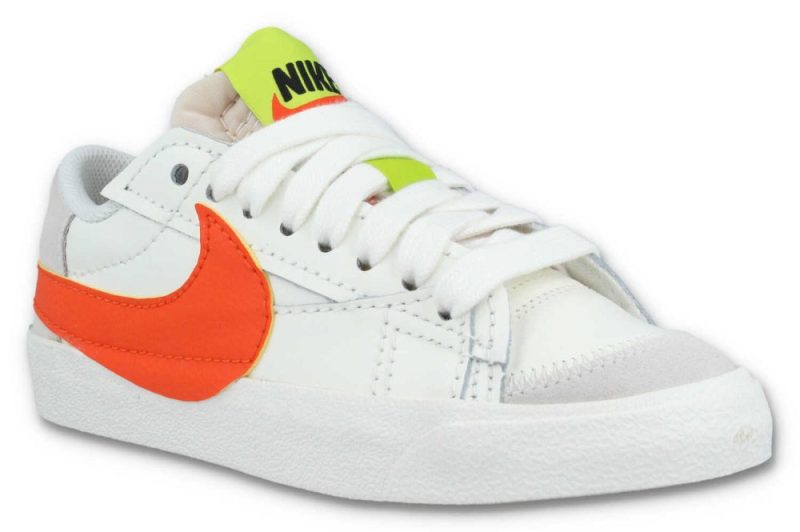 nike w blazer low jumbo weiss orange dq1470 103 02