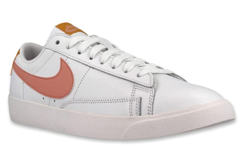 nike w blazer low le weiss pink av9370 112 1