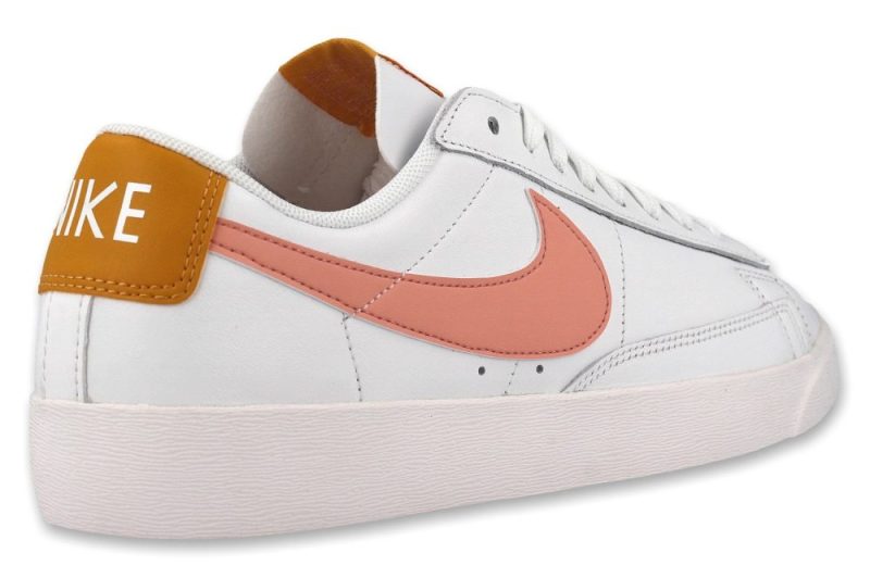 nike w blazer low le weiss pink av9370 112 3