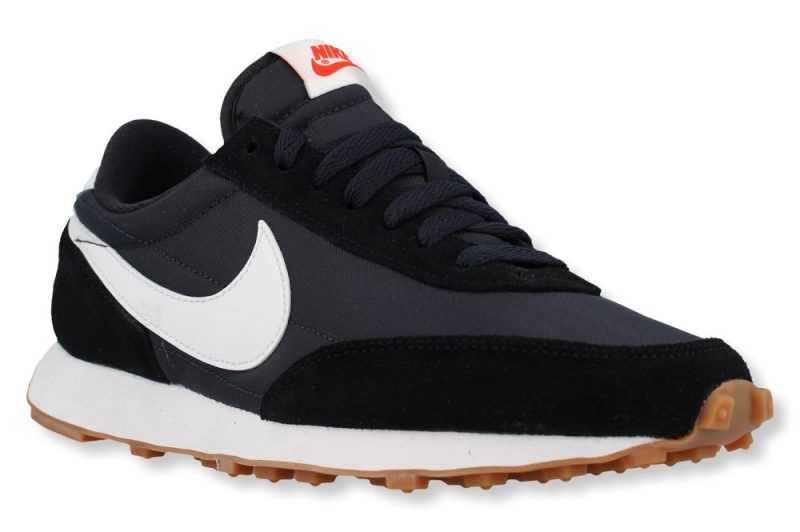 nike w daybreak schwarz ck2351 001 1