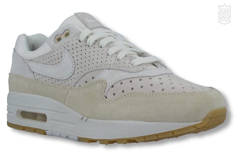 nike wmns air max 1 beige 454476 110 1