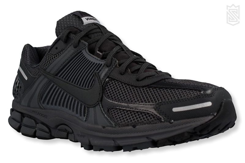 nike zoom vomero 5 sp anthrazit bv1358 002 1