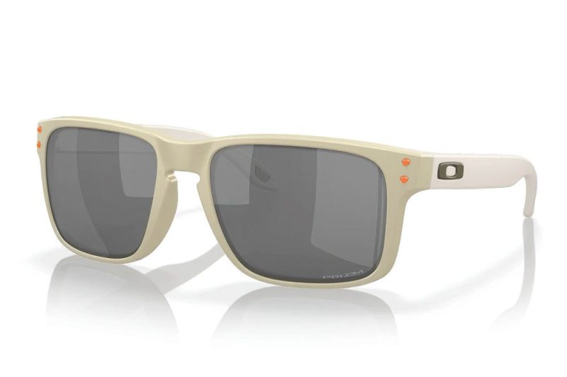 oakley holbrook latitude collection beige oo9102 y155 1