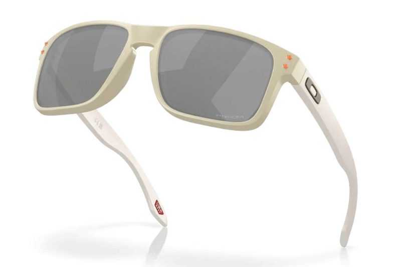 oakley holbrook latitude collection beige oo9102 y155 7