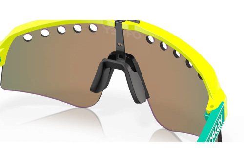 oakley sutro lite sweep vented gruen neon oo9465 0639 6