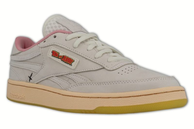 reebok club c revenge mu grau pink fw4681 1